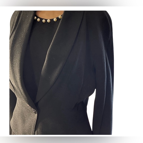 ANNE KLEIN BLAZER SINGLE BUTTON BLACK WOMEN PEAK LAPEL LONG SLEEVE SIZE SIX (6) - Picture 2 of 12